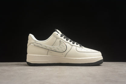 Fabrika Supply Air Force 1 ’07 Beige / Black | sapatilhas Sole Rua
