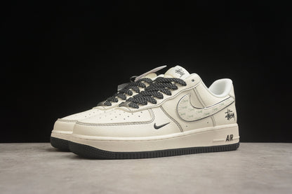 Fabrika Supply Air Force 1 ’07 Beige / Black | sapatilhas Sole Rua