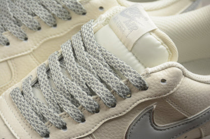 Fabrika Supply Air Force 1 ’07 Cream Beige / Light Sail | sapatilhas Sole Rua