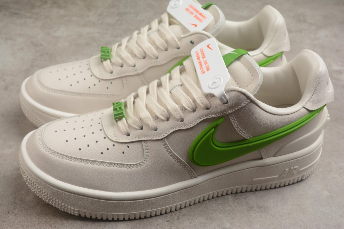 Fabrika Supply Air Force 1 ’07 SP White / Green | sapatilhas Sole Rua