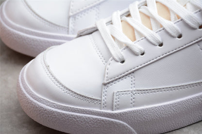 Fabrika Supply Blazer low '77 White | sapatilhas Sole Rua