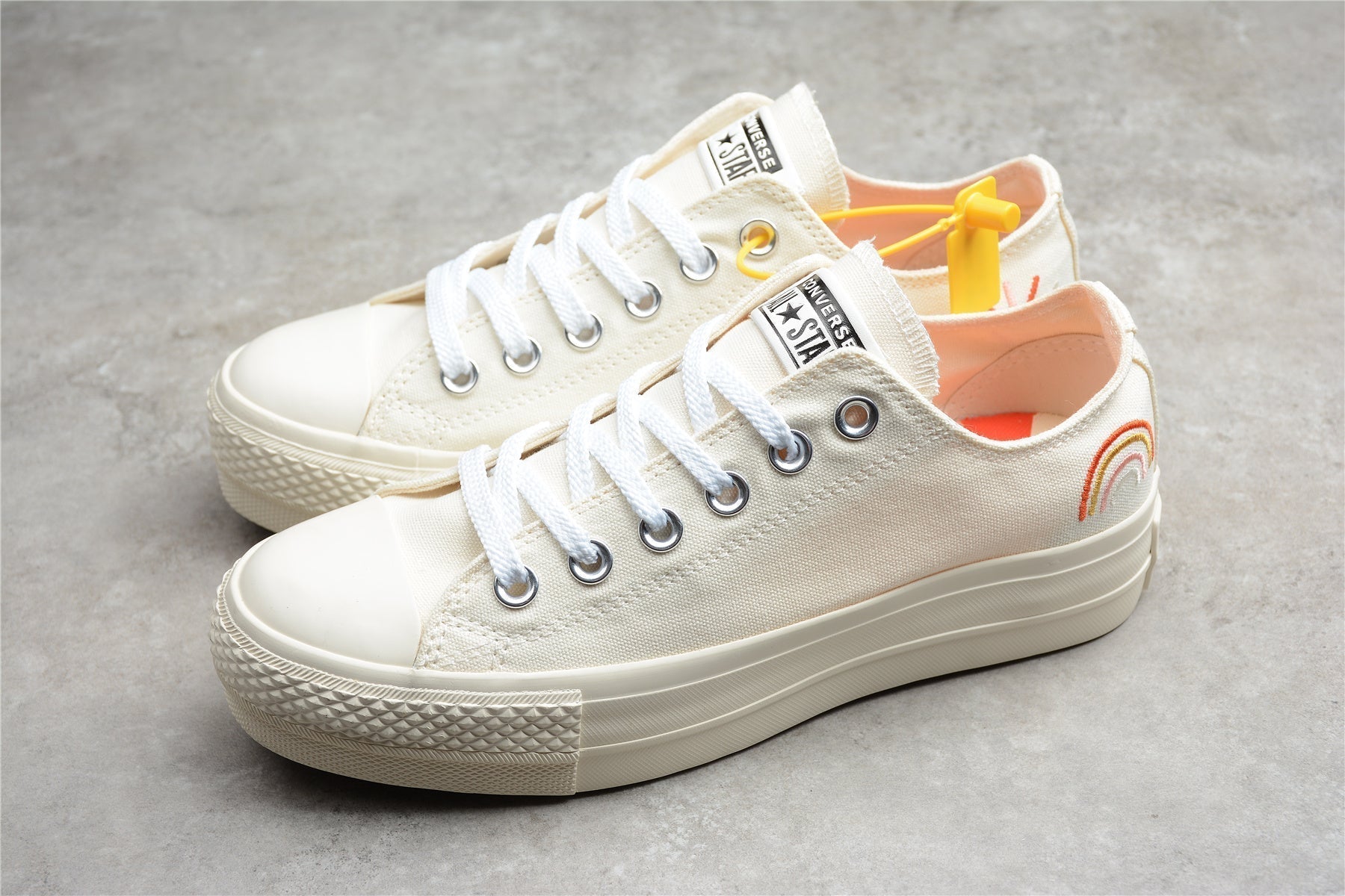 Fabrika Supply Chuck Taylor All Star Rainbow Platform Low White / Cream | sapatilhas Sole Rua