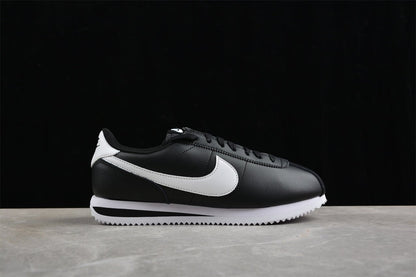 Fabrika Supply Cortez Black / White | sapatilhas Sole Rua