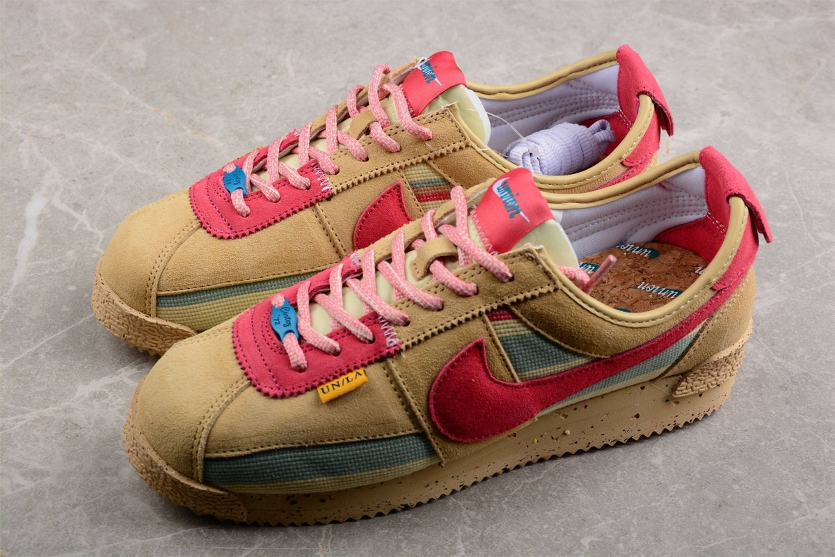 Fabrika Supply Cortez x Union LA Beige / Red / Olive Green | sapatilhas Sole Rua