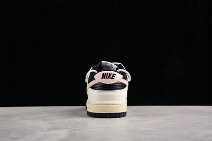 Essenza Rosa Dunk Low Black / Cream / Pastel Pink | sapatilhas Sole Rua