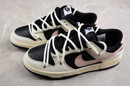 Essenza Rosa Dunk Low Black / Cream / Pastel Pink | sapatilhas Sole Rua