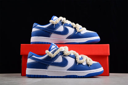 Essenza Rosa Dunk Low Blue / White | sapatilhas Sole Rua