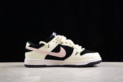 Essenza Rosa Dunk Low Light Bone / Black / Pink | sapatilhas Sole Rua