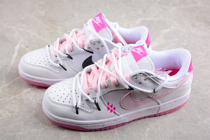 Essenza Rosa Dunk Low White / Pink / Black | sapatilhas Sole Rua