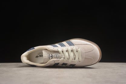 Fabrika Supply Gazelle Beige / Navy | sapatilhas Sole Rua