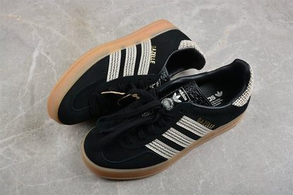 Fabrika Supply Gazelle Black / Beige | sapatilhas Sole Rua