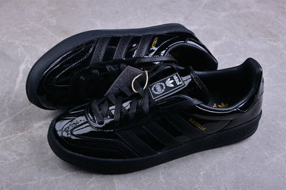 Fabrika Supply Gazelle Glossy Black | sapatilhas Sole Rua