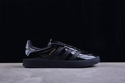 Fabrika Supply Gazelle Glossy Black | sapatilhas Sole Rua