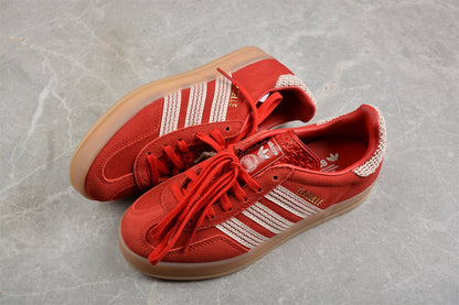 Fabrika Supply Gazelle Red / Beige | sapatilhas Sole Rua