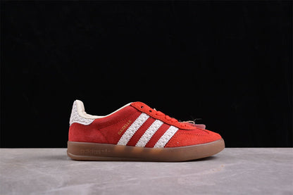Fabrika Supply Gazelle Red / White | sapatilhas Sole Rua