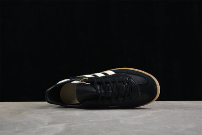 Fabrika Supply INVINCIBLE x Handball Spezial Black / White | sapatilhas Sole Rua