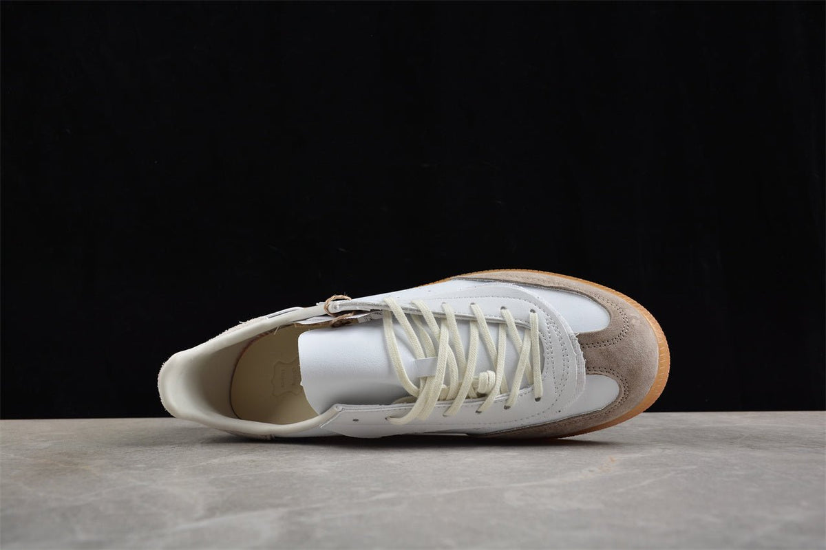 Fabrika Supply INVINCIBLE x Handball Spezial White / Light Beige | sapatilhas Sole Rua