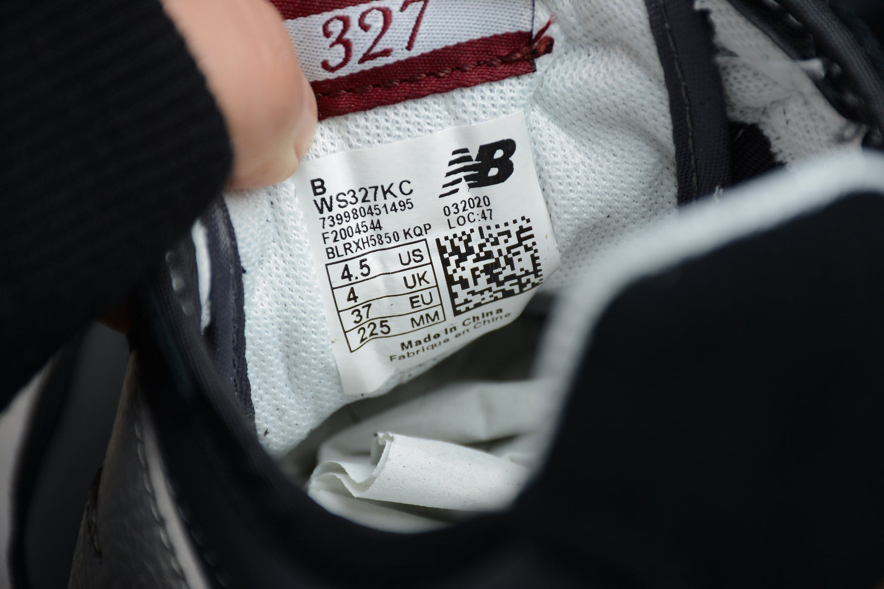 Essenza Rosa NB 327 Black / Off - White | sapatilhas Sole Rua