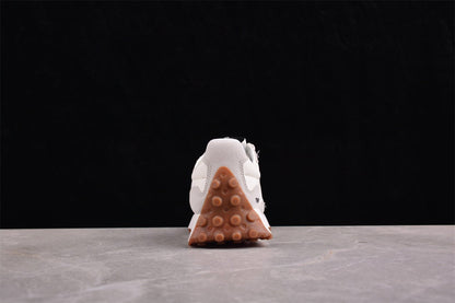 Essenza Rosa NB 327 White / Black | sapatilhas Sole Rua