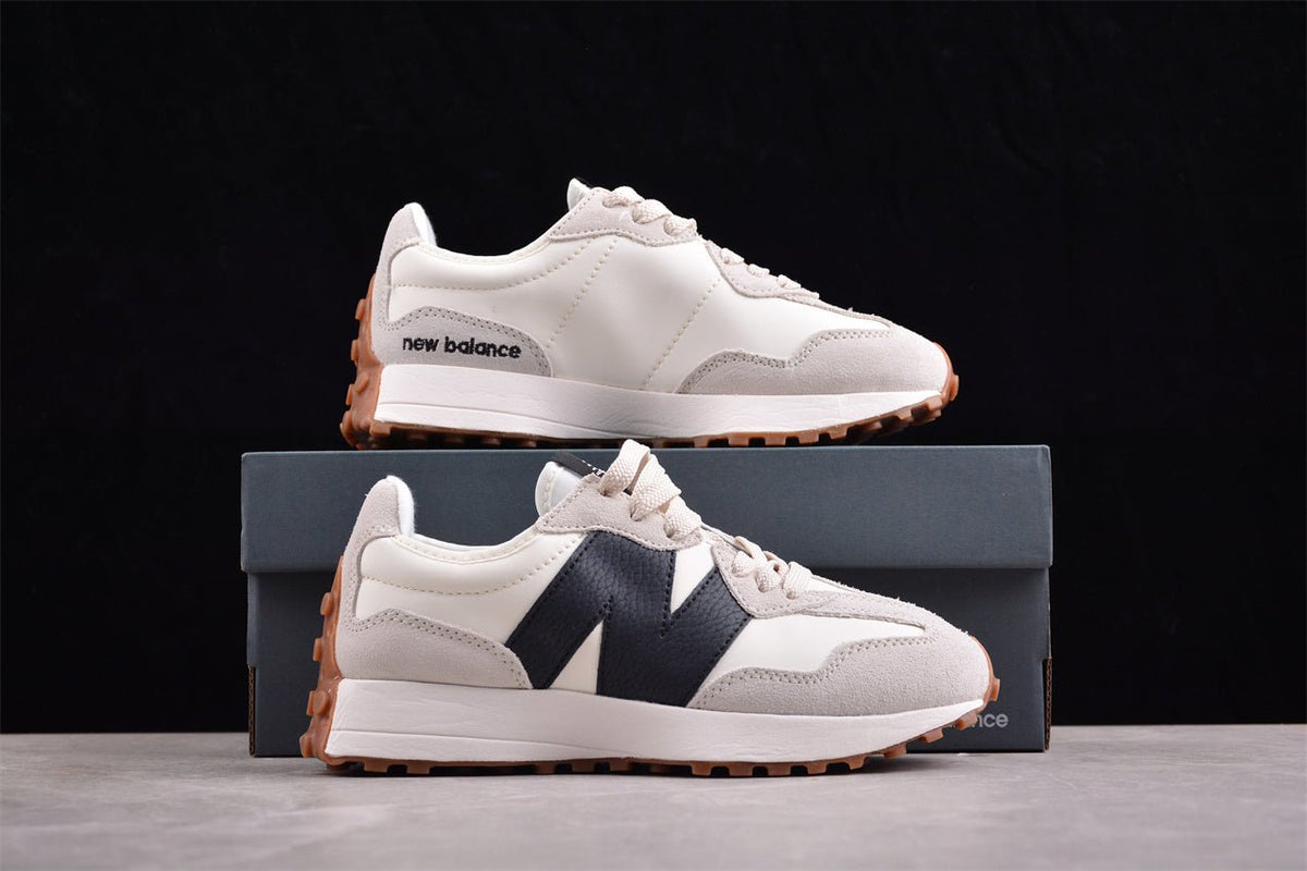 Essenza Rosa NB 327 White / Black | sapatilhas Sole Rua