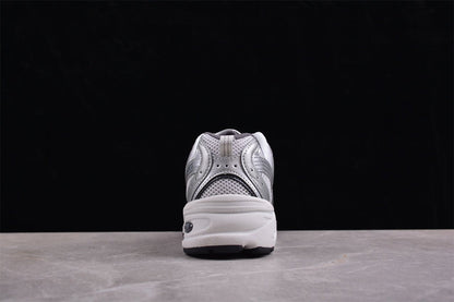 Essenza Rosa NB 530 Silver | sapatilhas Sole Rua