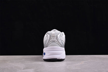 Essenza Rosa NB 530 Silver / Blue | sapatilhas Sole Rua