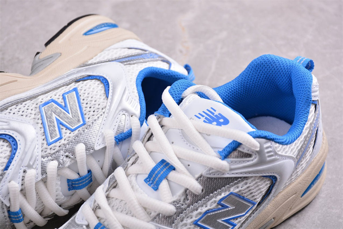 Essenza Rosa NB 530 White / Blue | sapatilhas Sole Rua