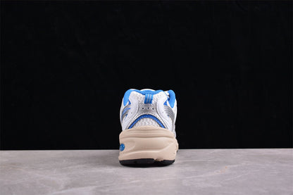 Essenza Rosa NB 530 White / Blue | sapatilhas Sole Rua