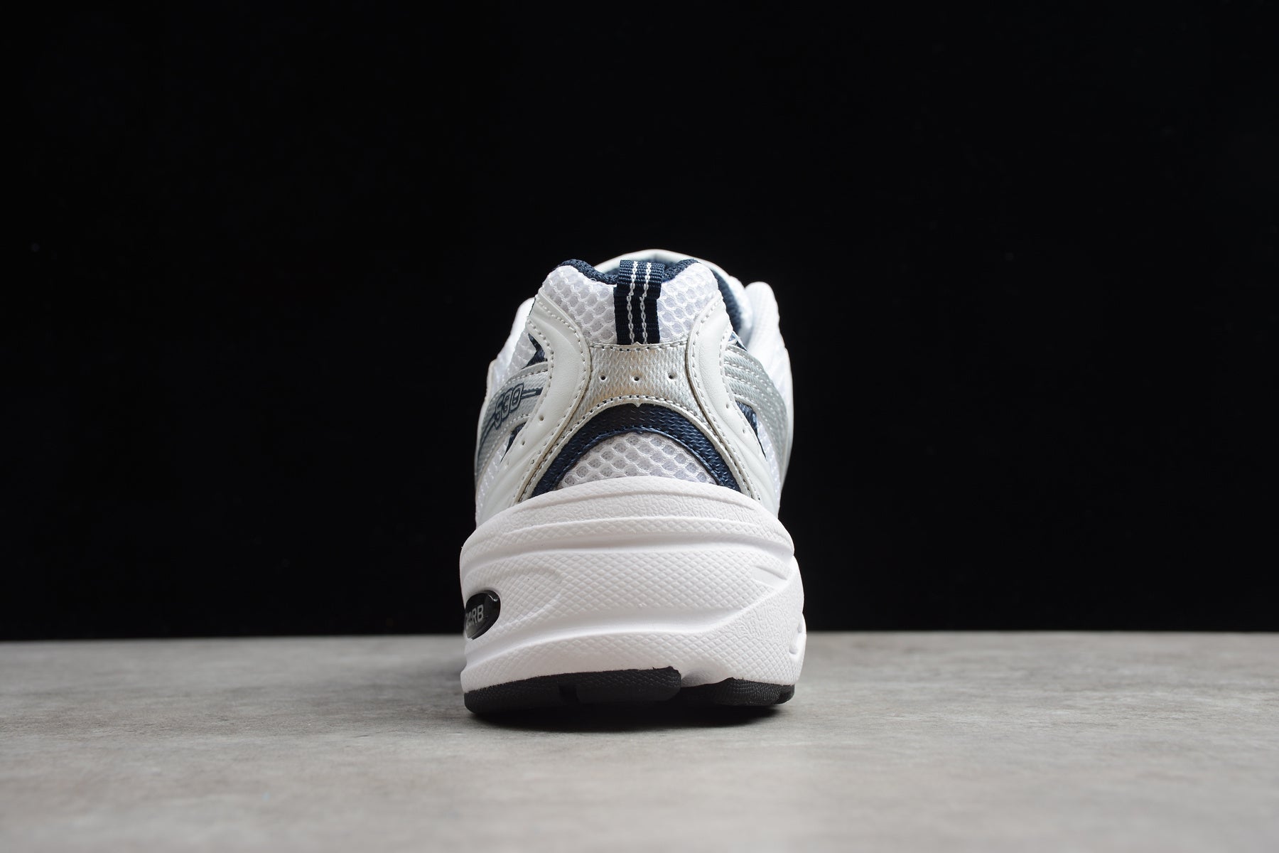 Essenza Rosa NB 530 White / Navy Blue | sapatilhas Sole Rua