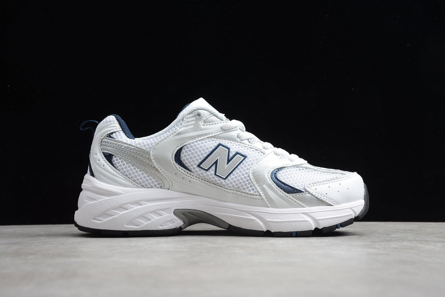 Essenza Rosa NB 530 White / Navy Blue | sapatilhas Sole Rua