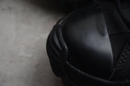 Essenza Rosa Run Star Motion HI Triple Black | sapatilhas Sole Rua